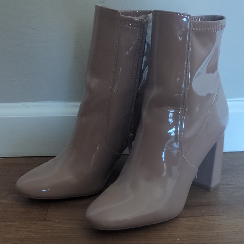 Aldo Glossy Beige Heeled Boots